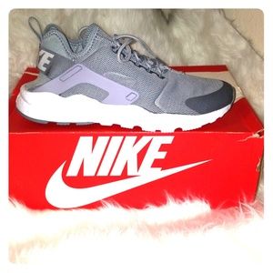 Womens Nike Huarache Ultra 9.5